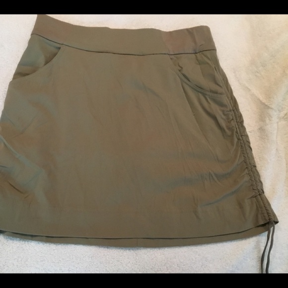 Set of 2 COLUMBIA Omni shield skort Black tan blue - Picture 2 of 4